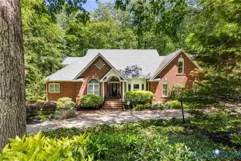 Country Living with Easy Access to All of Richmond