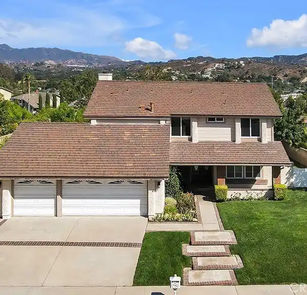 BEAUTIFULLY UPGRADED HOME IN VISTA RIDGE