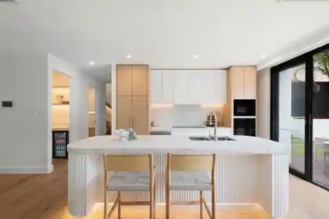 Contemporary Masterpiece with Zen-Like Serenity