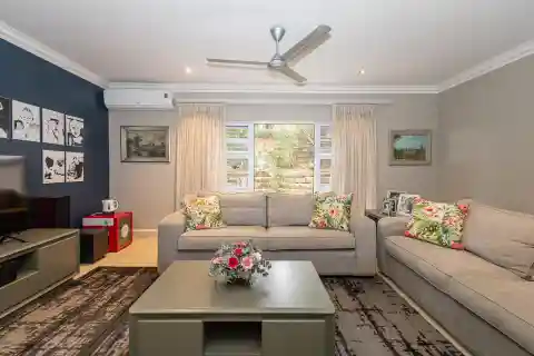 Wildlife Estate Glamour with Private Cinema