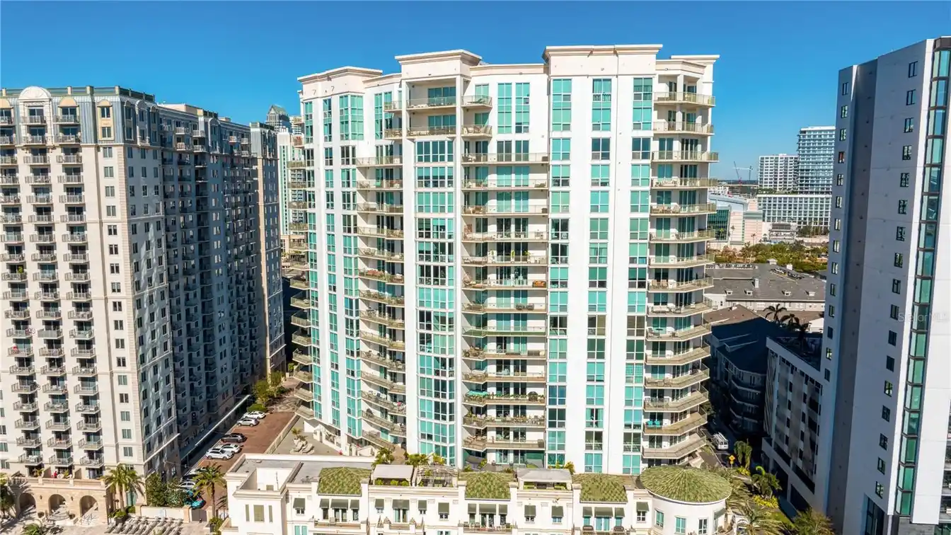 Rare Three Bedroom Wrapround Residence in the Plaza