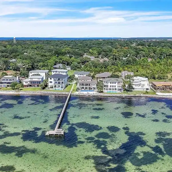 WATERFRONT LUXURY WITH SALTWATER POOL