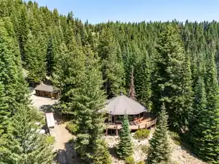 Tranquil and Pristine Mountain Oasis