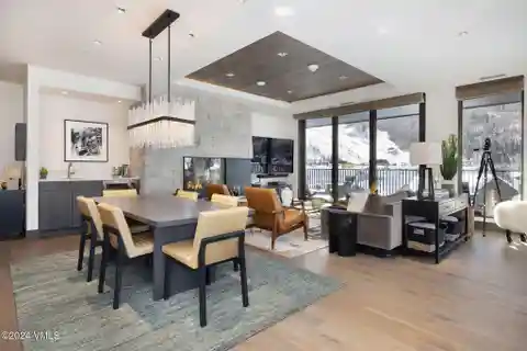 Exceptional Contemporary Condominium at the Altus in Vail Village