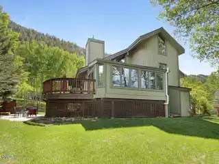 Mountain Living Meets Spacious Family Comfort