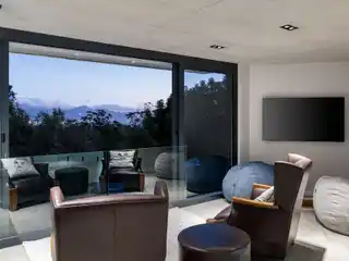Spectacular New Home on the Slopes of the Helderberg Mountain