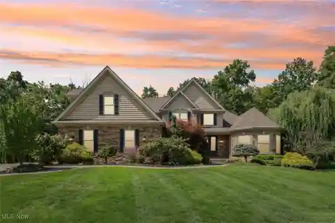 Custom Retreat on a Private Cul-De-Sac