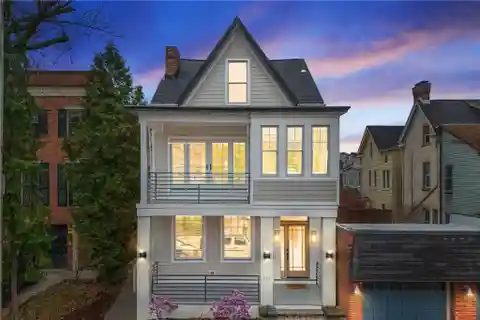 Urban Convenience with Modern Luxury