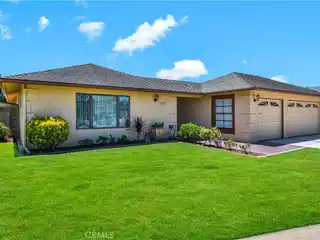 Single-story Home in Prime Cul-de-sac Location