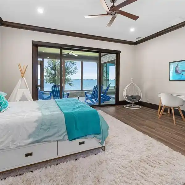 THE BENCHMARK FOR CEDAR CREEK LAKE HOMES