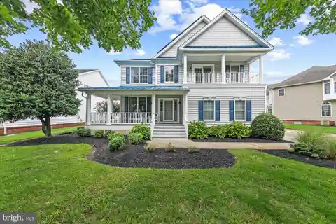 Pond-Front Home in Bethany Lakes