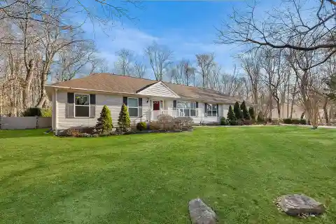 Immaculately Maintained Ranch Home