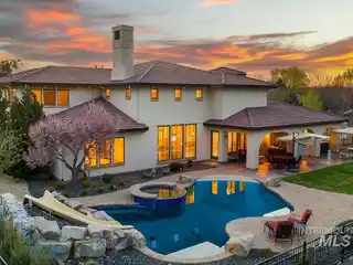 Luxury Home with Exquisite Open View