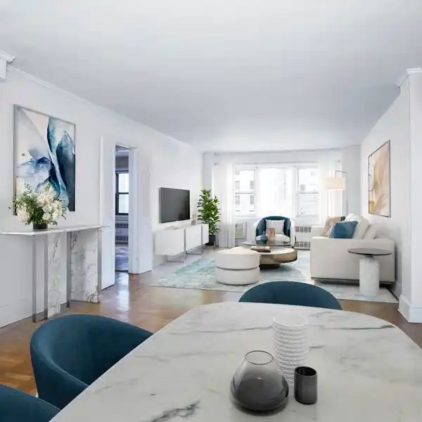 LARGE COMBINATION OF TWO APARTMENTS AT DOVER HOUSE