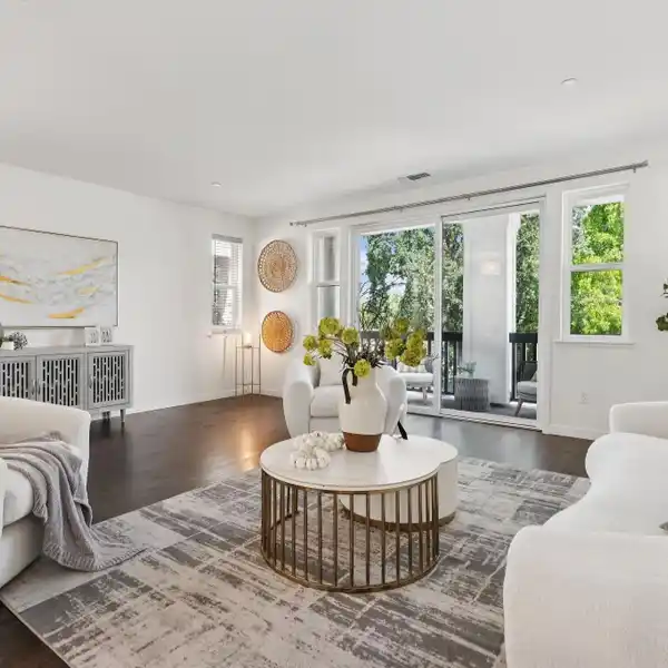 PRISTINE HOME FULL OF UPGRADES