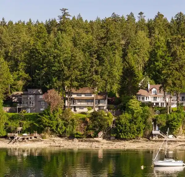 EXCEPTIONAL WATERFRONT HOME WITH BREATHTAKING VIEWS