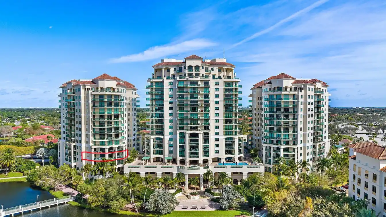 Decorator Perfect Residence with Wraparound Balcony