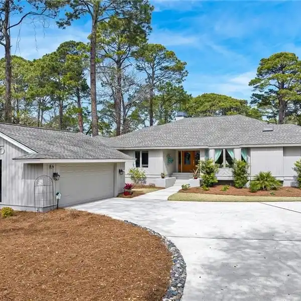 STUNNING HOME IN SEA PINES