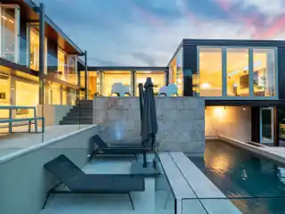 Refined Architectural Design on Expansive Grounds