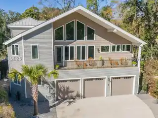 Stunning Custom-Built Open Plan Home