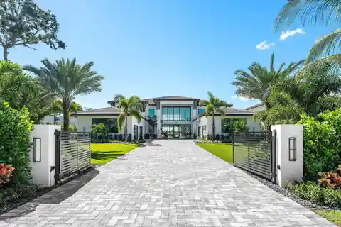 New Waterfront Estate on the Loxahatchee River