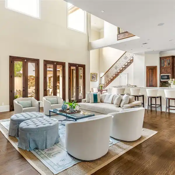 STUNNINGLY RE-IMAGINED TRANSITIONAL MODERN