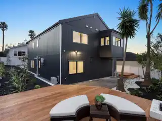 Beautifully Crafted Home in Prime Position