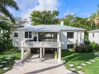 Fabulous Four-bedroom Home in Victoria Park