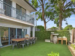 Spacious Abode Providing a Lifestyle to Be Envied