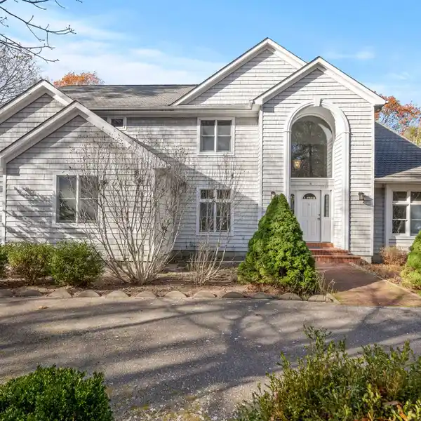 NEW RENOVATED RENTAL HOME
