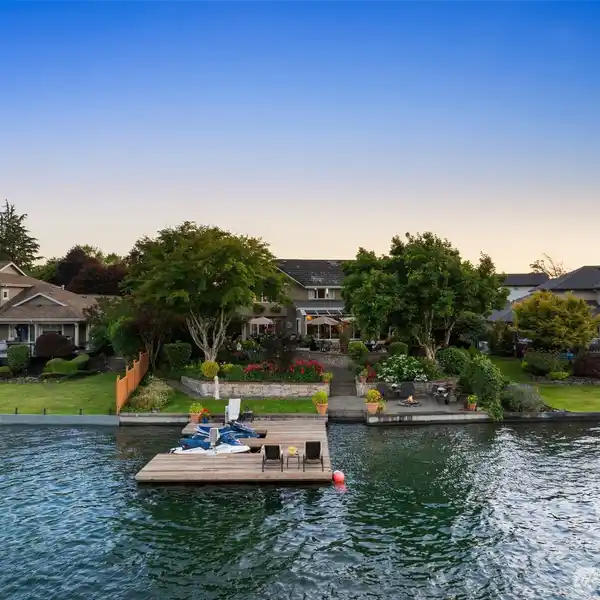 TIMELESS RESORT-STYLE LIVING AT TAPPS ISLAND