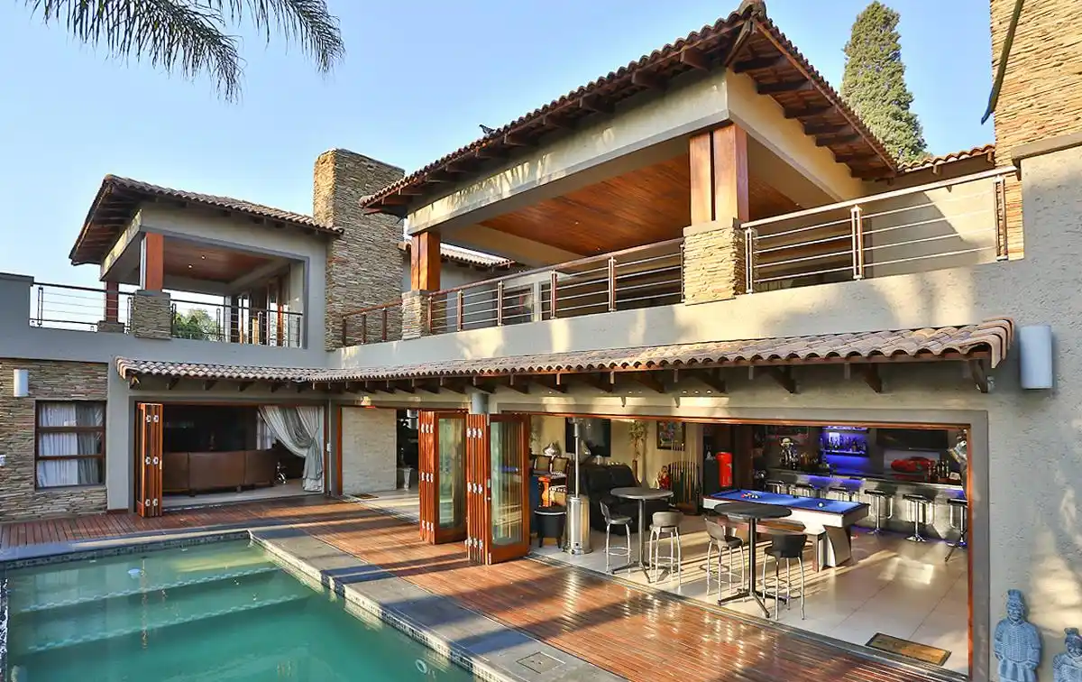 Palatial Residence with State-of-the-art Finishes