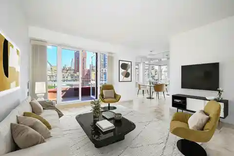 The Ultimate in City Living and Comfort