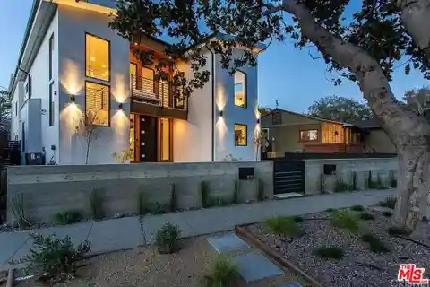 Nearly New Modern Compound