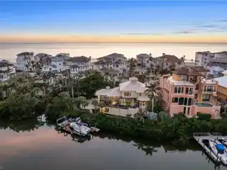Stunning Home in Premier Barefoot Beach