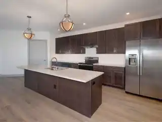Spacious Three Bedroom in Skywalk Flats at 4th Street Crossing