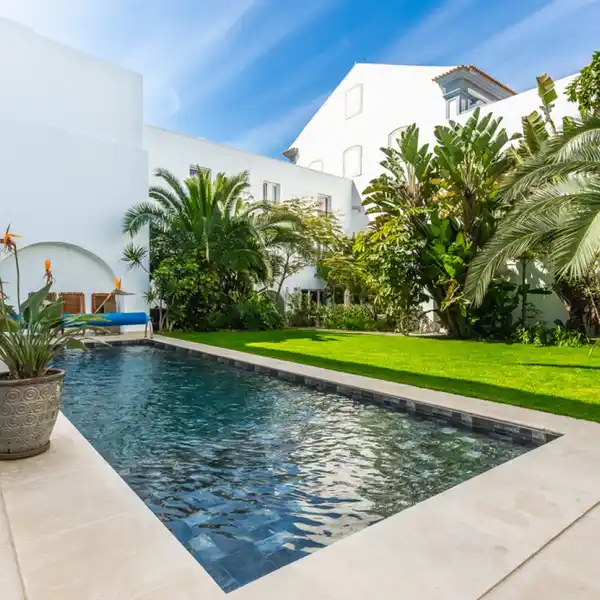 CHARMING LATE 19TH CENTURY GUESTHOUSE