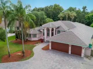 Gorgeous Pool Home on a Private Cul-de-sac