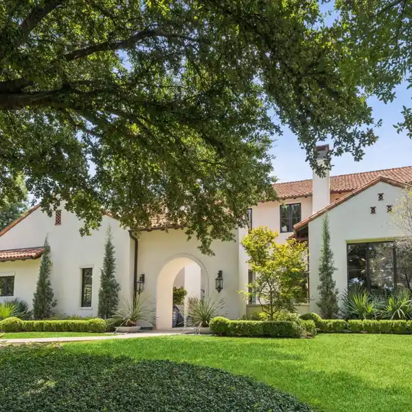 SANTA BARBARA INSPIRED HOME IN GATED VAQUERO