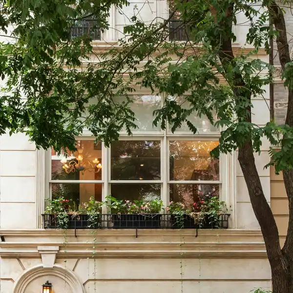 SOPHISTICATED CARNEGIE HILL TOWNHOME