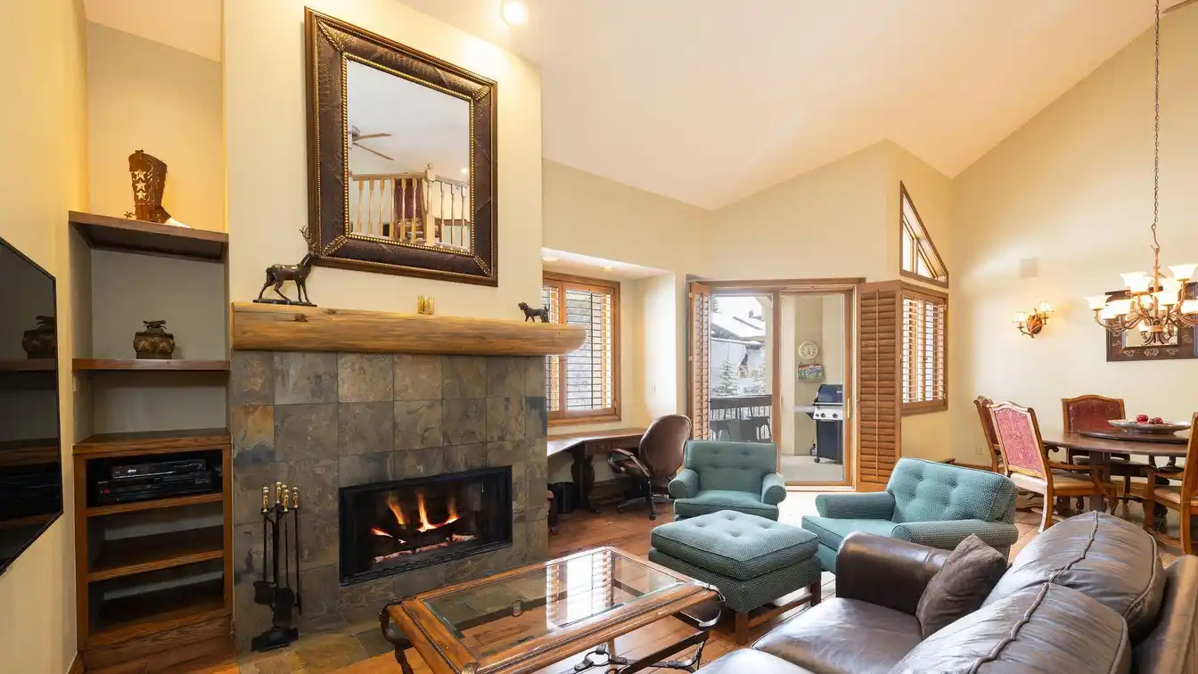 Four Bedroom Loft Penthouse at the Strawberry Park Lift