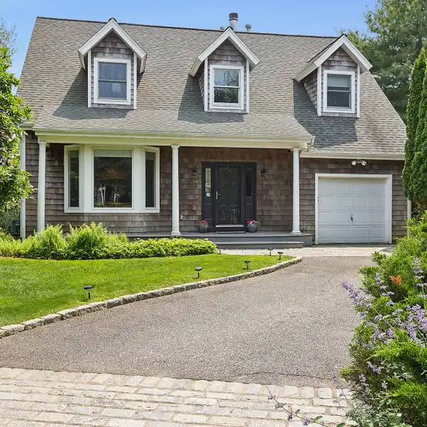 PRIVATE OASIS IN THE HEART OF EAST HAMPTON