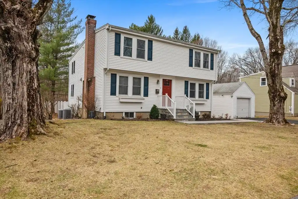 Lovingly Maintained Colonial
