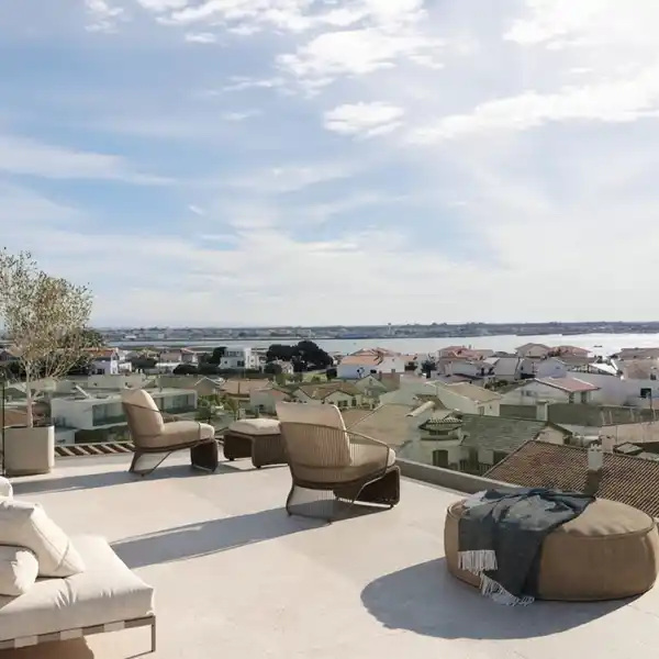 DUPLEX APARTMENT WITH PANORAMIC COASTAL SOPHISTICATION