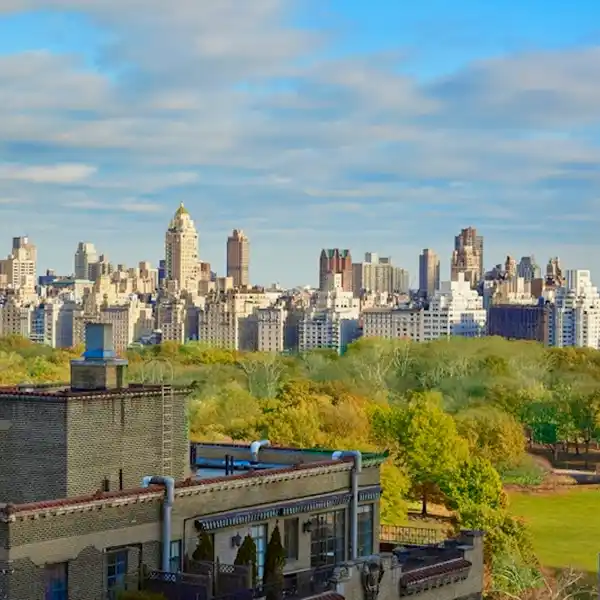 MAGNIFICENT COMPLETELY RENOVATED FOUR BEDROOM APARTMENT