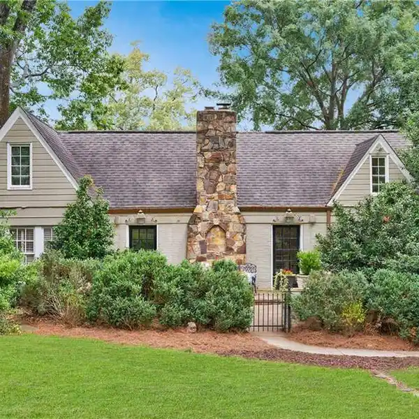 CHARMING HOME  IN PEACHTREE HEIGHTS EAST