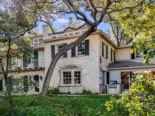 Rare Corner Estate with Iconic Skyline Vistas