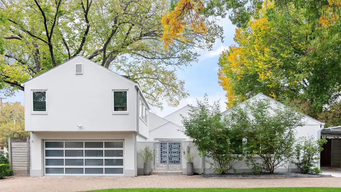 Beautifully Transformed Contemporary Home