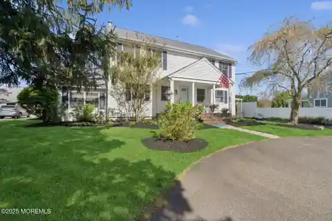 Coastal Charm and Modern Comfort in Sea Girt Estates