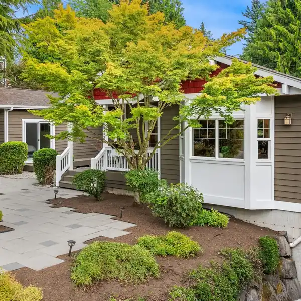 RARE AND WELCOMING RETREAT IN A COVETED LOCATION